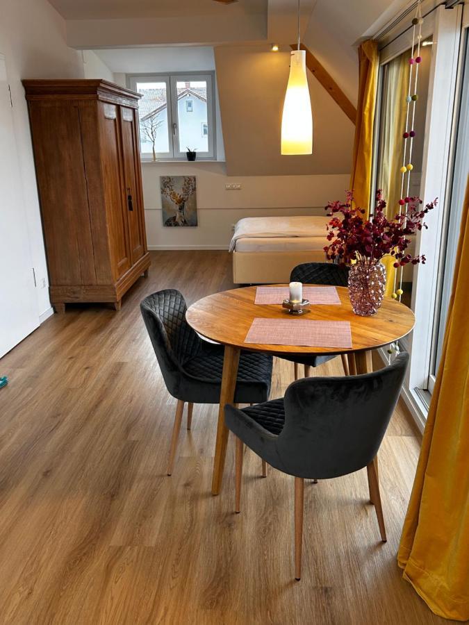 Terralpin Apartments - Charmante Dg Wohnung Mit Balkon Bruckmühl Eksteriør billede
